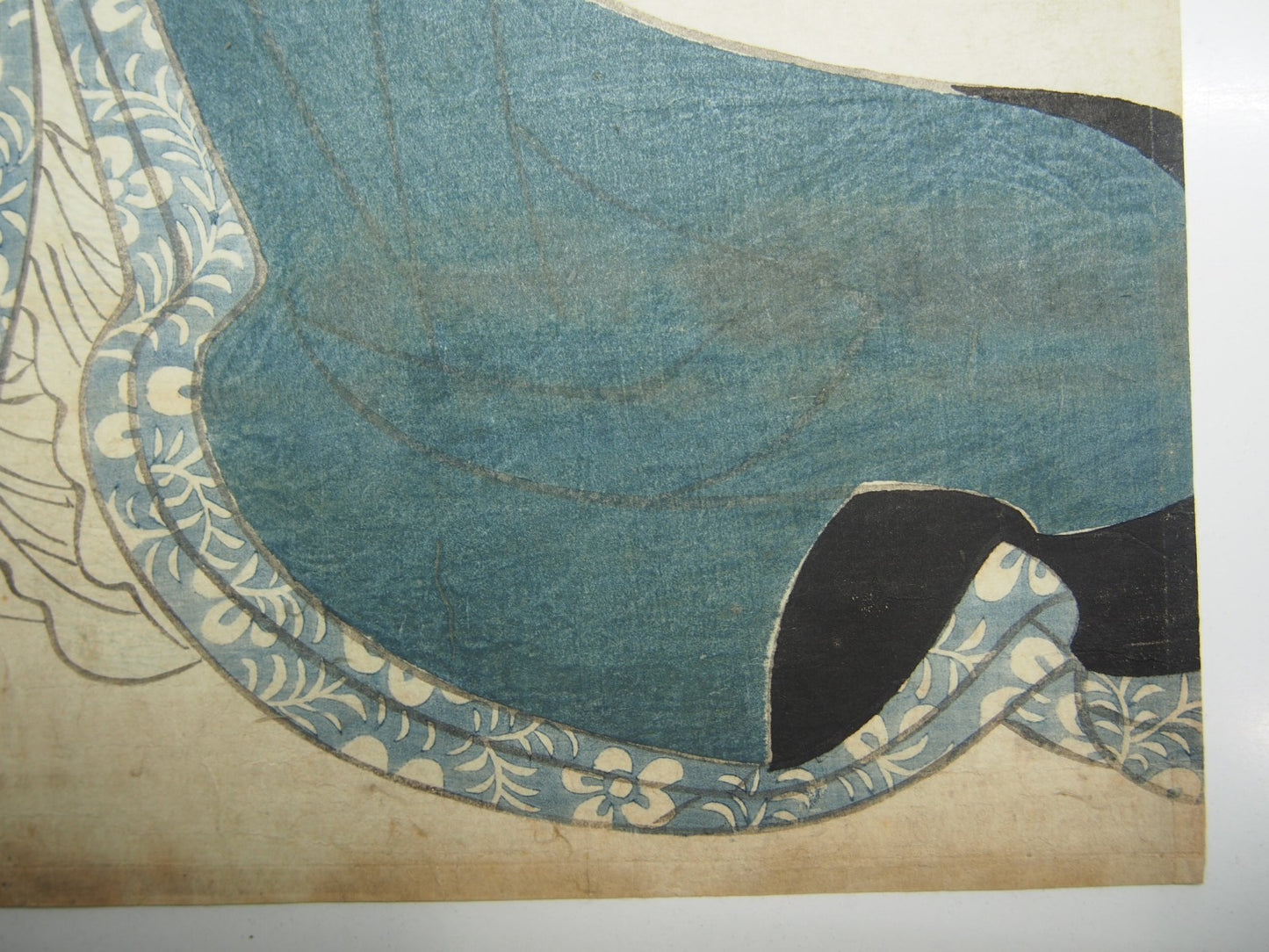 Kunimaru Woodblock Print Vertical Diptych: Beauty Holding a Dog, Edo Period